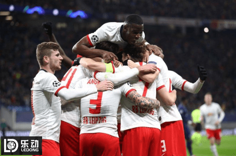  莱比锡红牛火力全开，五球横扫联赛副班长