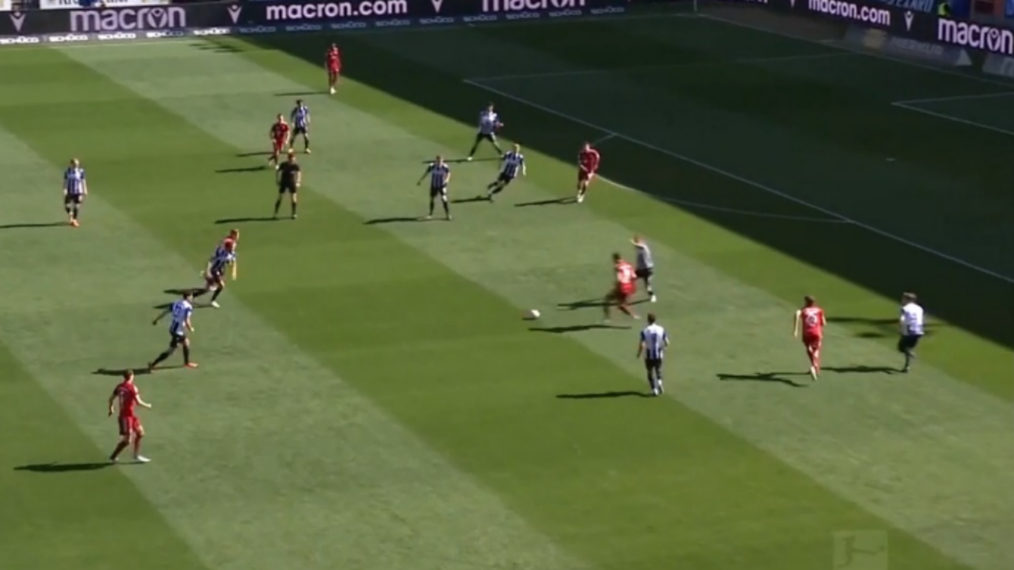  拜仁慕尼黑客场完胜延续德甲跨赛季不败